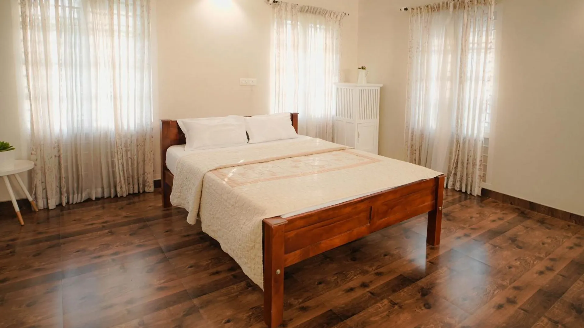 Hermas Villa By Cove Tourism Vythiri Alojamento de Acomodação e Pequeno-almoço